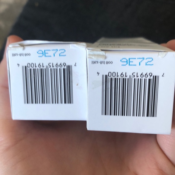 THE ORDINARY AHA 30% + BHA 2% peeling solution - Picture 3 of 5